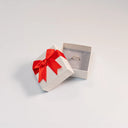 Papier-Ringbox mit Roter Schleife OnePromise
